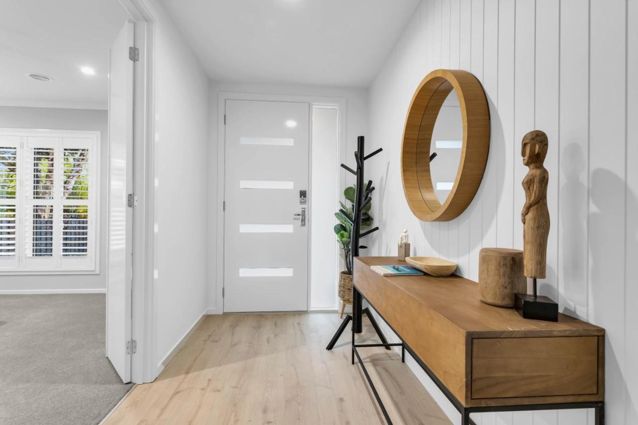 Meadow By The Sea By Ready Set Holiday home